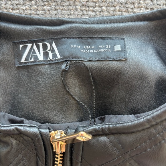 Zara Cropped Faux Leather Quilted Jacket - Size M Brand new no tag - Picture 5 of 16